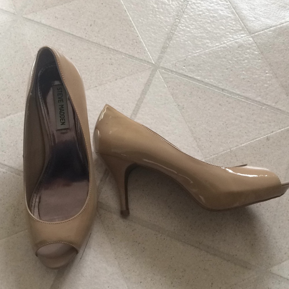 Steve Madden pumps, size 8.5